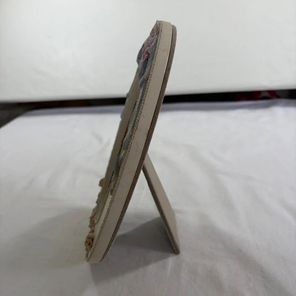 N/A vintage oval